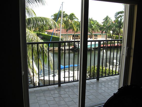 2nd image of 6815 Edgewater Dr APT 204