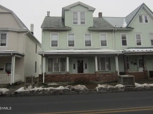 1033 Chestnut St, Kulpmont, PA 17834