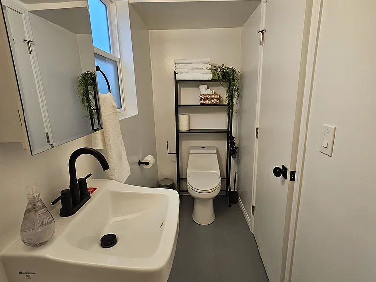3911 Woolwine Dr #B — Photo 9