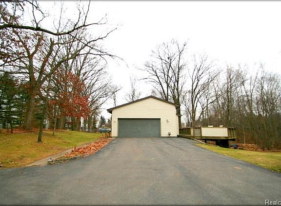4th image of 9998 Palmoor Ave