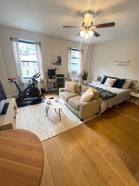 1st image of 168 W 77th St #4C