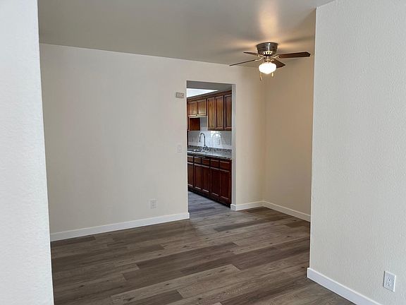 4th image of 5915 Woodman Ave
