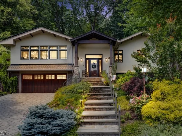 1125 Ridge Dr, Mountainside Boro, NJ 07092