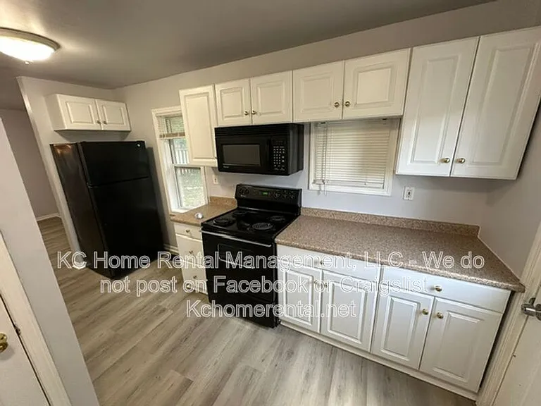 4116 Springfield St — Photo 8