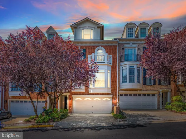 1838 Fonthill Ct #14, Mc Lean, VA 22102