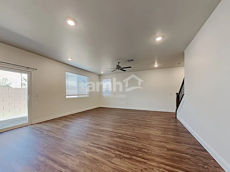 6039 Schmidt St — Photo 8