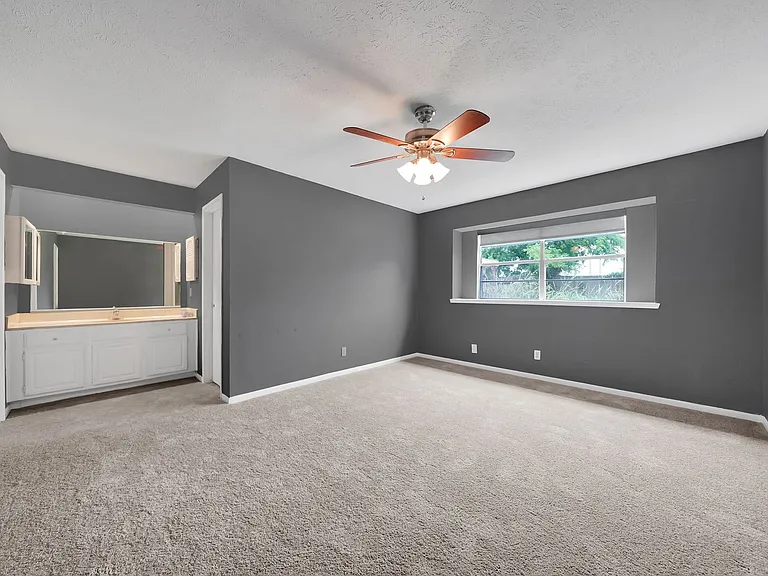 14830 Keelby Dr — Photo 19