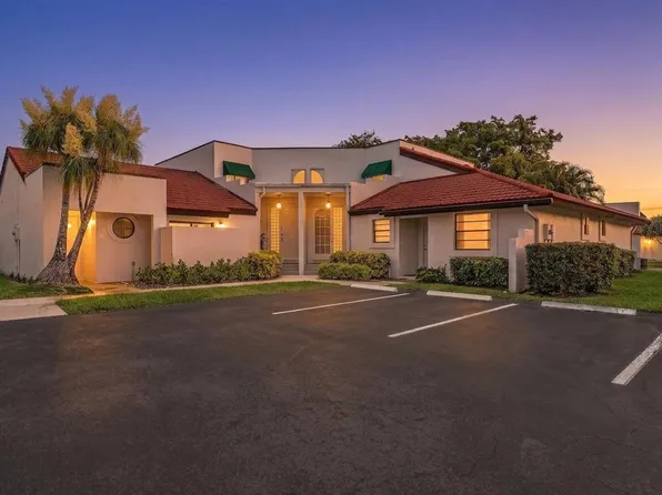 299 NW 36th Ave, Deerfield Beach, FL 33442