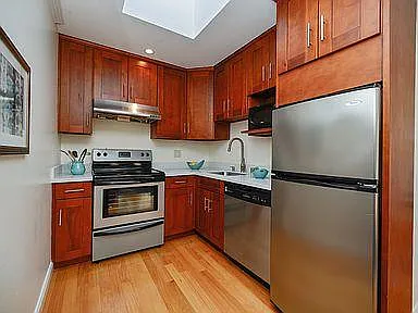 716 2nd Ave — Photo 3