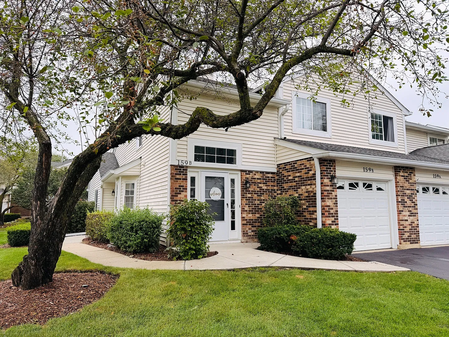 2 bed, 1312 sqft, $2,395 — Photo 3