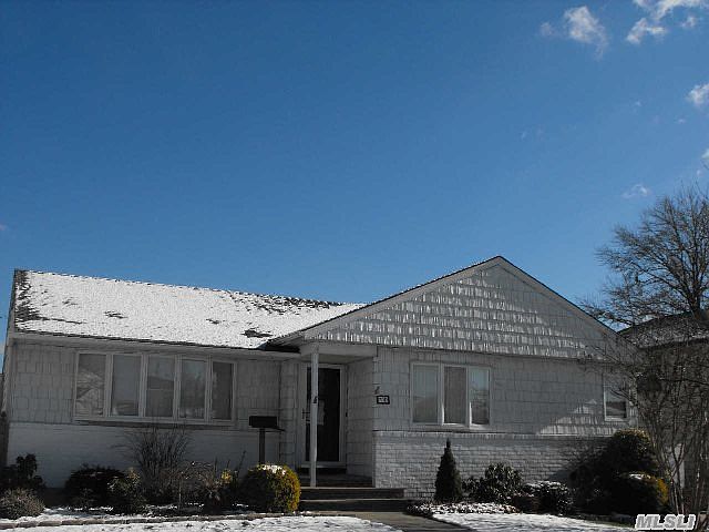 1st image of 50 Cambridge Dr