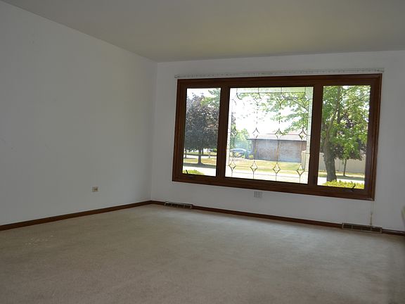 2nd image of 7424 Wheeler Dr