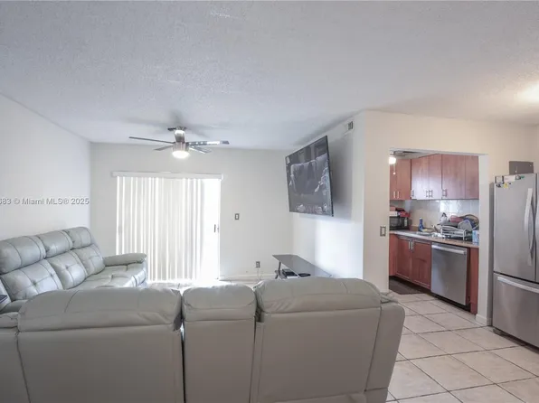7561 NW 16th St APT 2305, Plantation, FL 33313