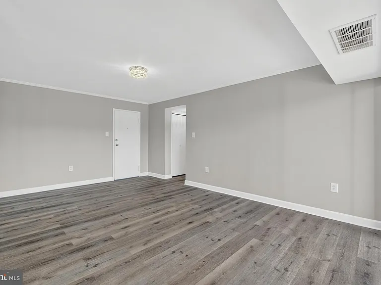 1804 Metzerott Rd #504 — Photo 10