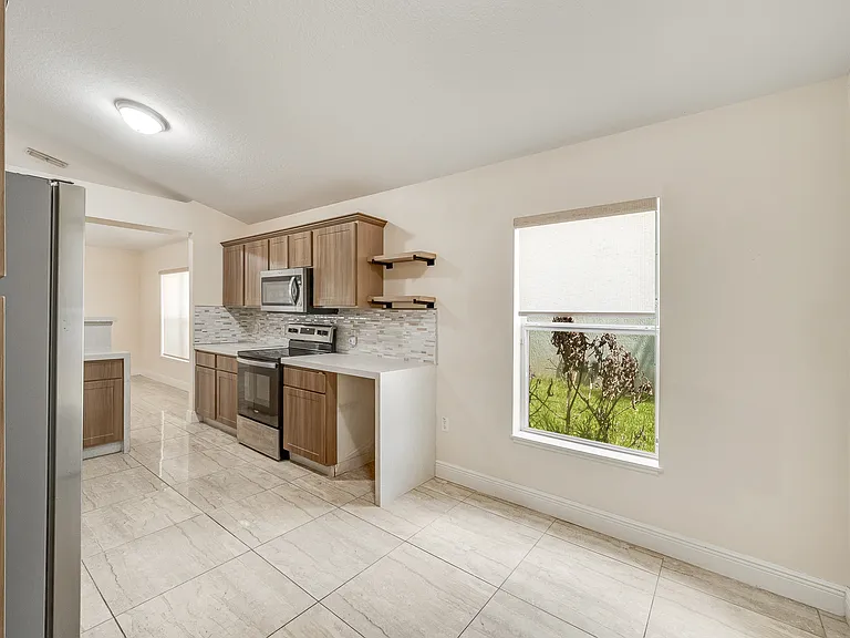 537 Mason Dr — Photo 46