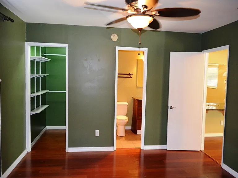 200 S Glenwood Ave — Photo 8