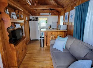 9 Highland Ave, Hampton, NH 03842