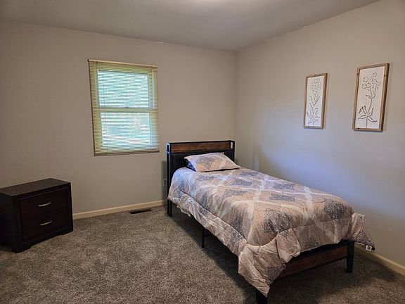 3rd image of 5721 Gardenia Dr