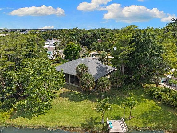 4th image of 61 Constitution DR