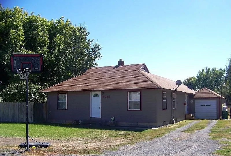 4038 Sturdivant Ave photo 1
