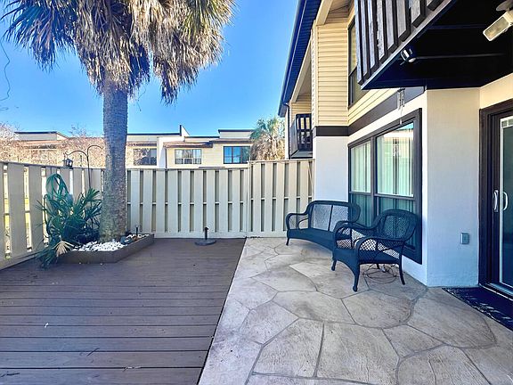 3rd image of 1012 Possum Trot Rd. #F42