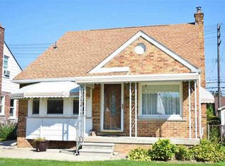 21021 Frazho St, Saint Clair Shores, MI 48081