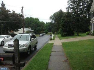 357 Rolling Hill Rd, Elkins Park, PA 19027
