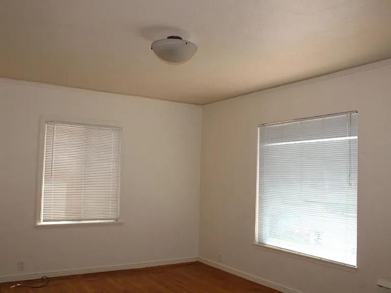 1209 & 1211 Marin Ave — Photo 15