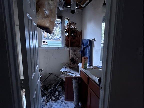 5th image of 2034 Almonaster Ave