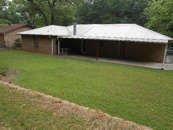 2nd image of 207 Belmont Dr