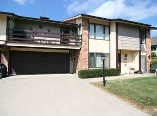 1120 Cherry Hills Dr APT B, Newton, IA 50208