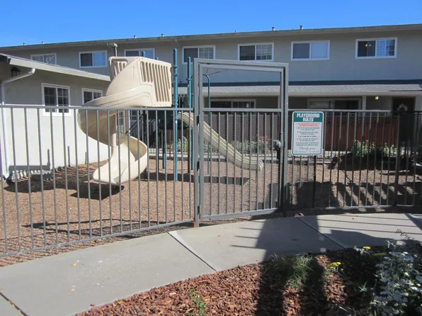 720 Fargo Ave, San Leandro, CA 94579