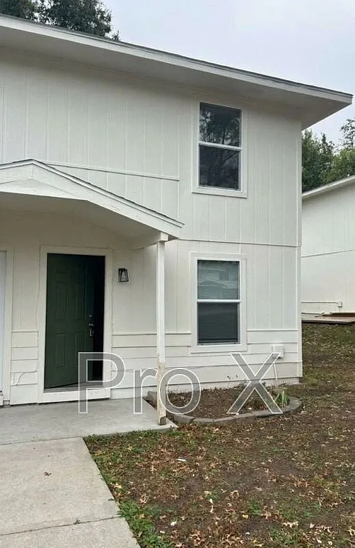 514 N Betty Jo Dr — Photo 2