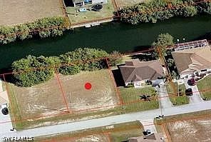 2nd image of 2133 NE 1st Ave