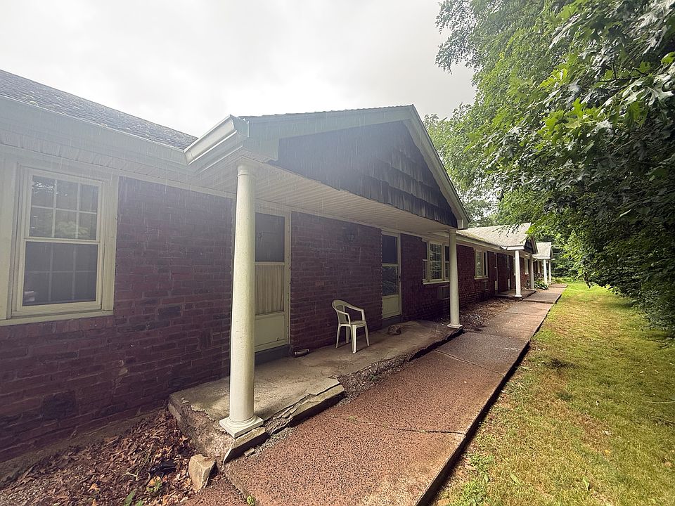1st image of 65 South Rd #18