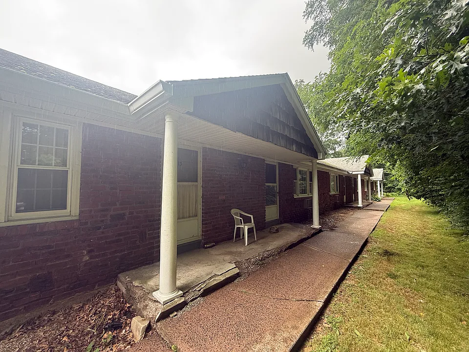 65 South Rd #18