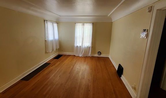 2nd image of 412 Grand Ave
