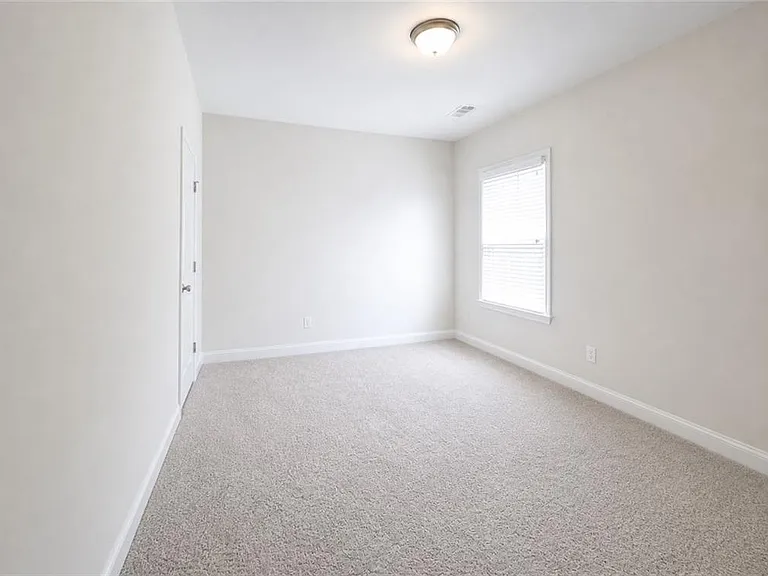 1035 Birchdale Dr — Photo 11