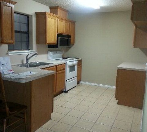 2nd image of 4009 Calle Venezuela