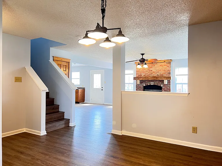 8729 Liberty Mills Dr — Photo 4