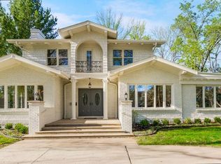 1220 Huntington Rd, Kansas City, MO 64113