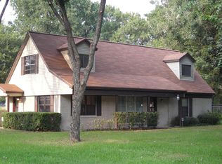 225 Hollyvale Dr, Houston, TX 77060