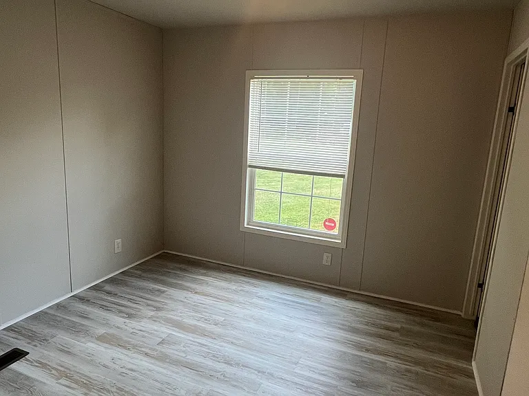 571 Berry Shls — Photo 6