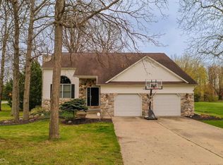 1011 Crystal Wood Dr, Davison, MI 48423