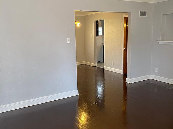 3rd image of 2106 Greenbrook Dr