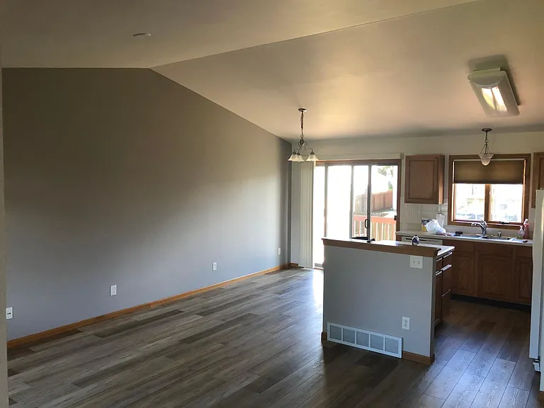 6133 Jeffers Dr — Photo 3