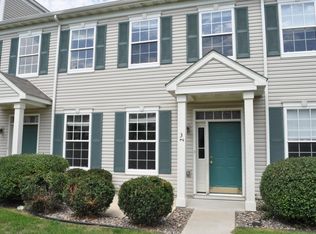 632 Providence Dr, Shakopee, MN 55379