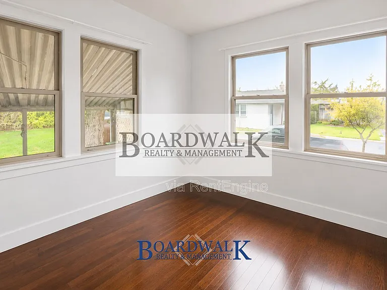 2725 S Lake St #1 — Photo 12