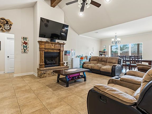 4th image of 1604 Birch Ln