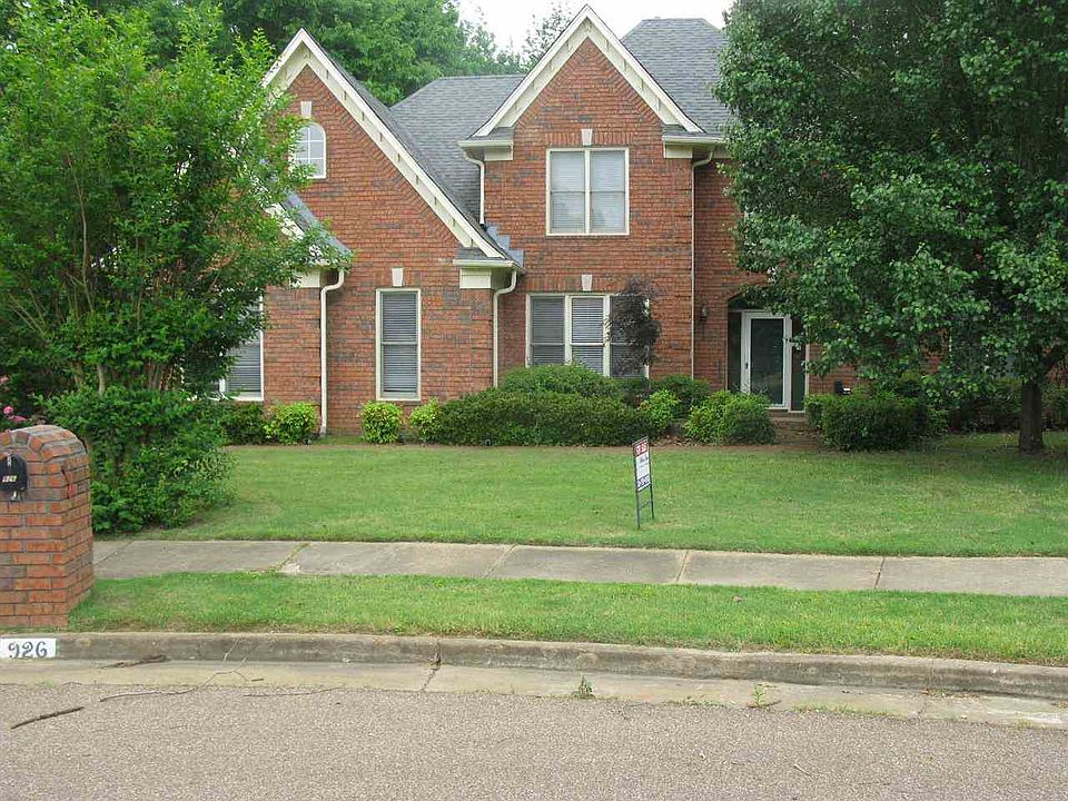 1st image of 926 Vivian Leigh Ln